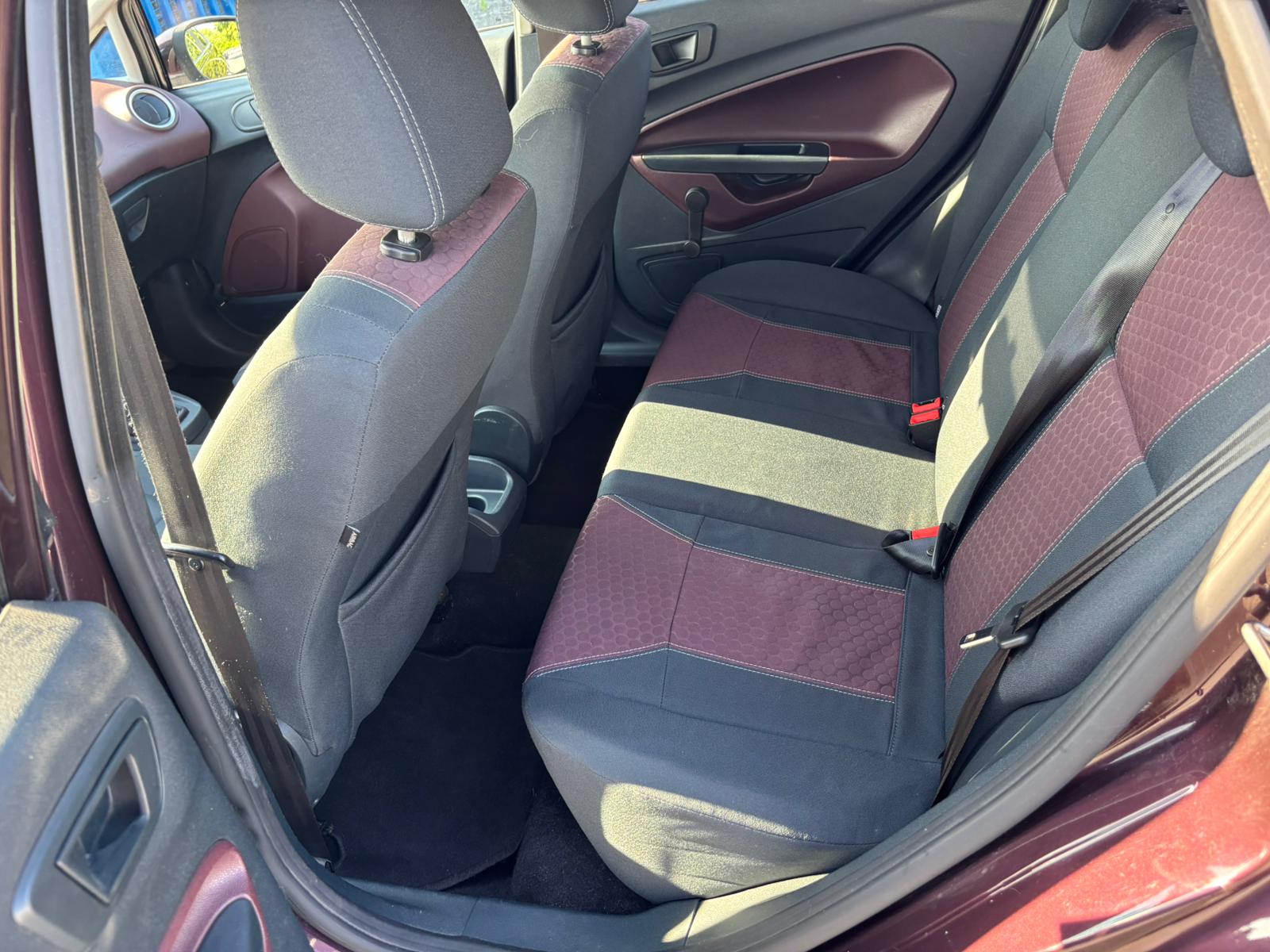 Ford Fiesta Foto 15