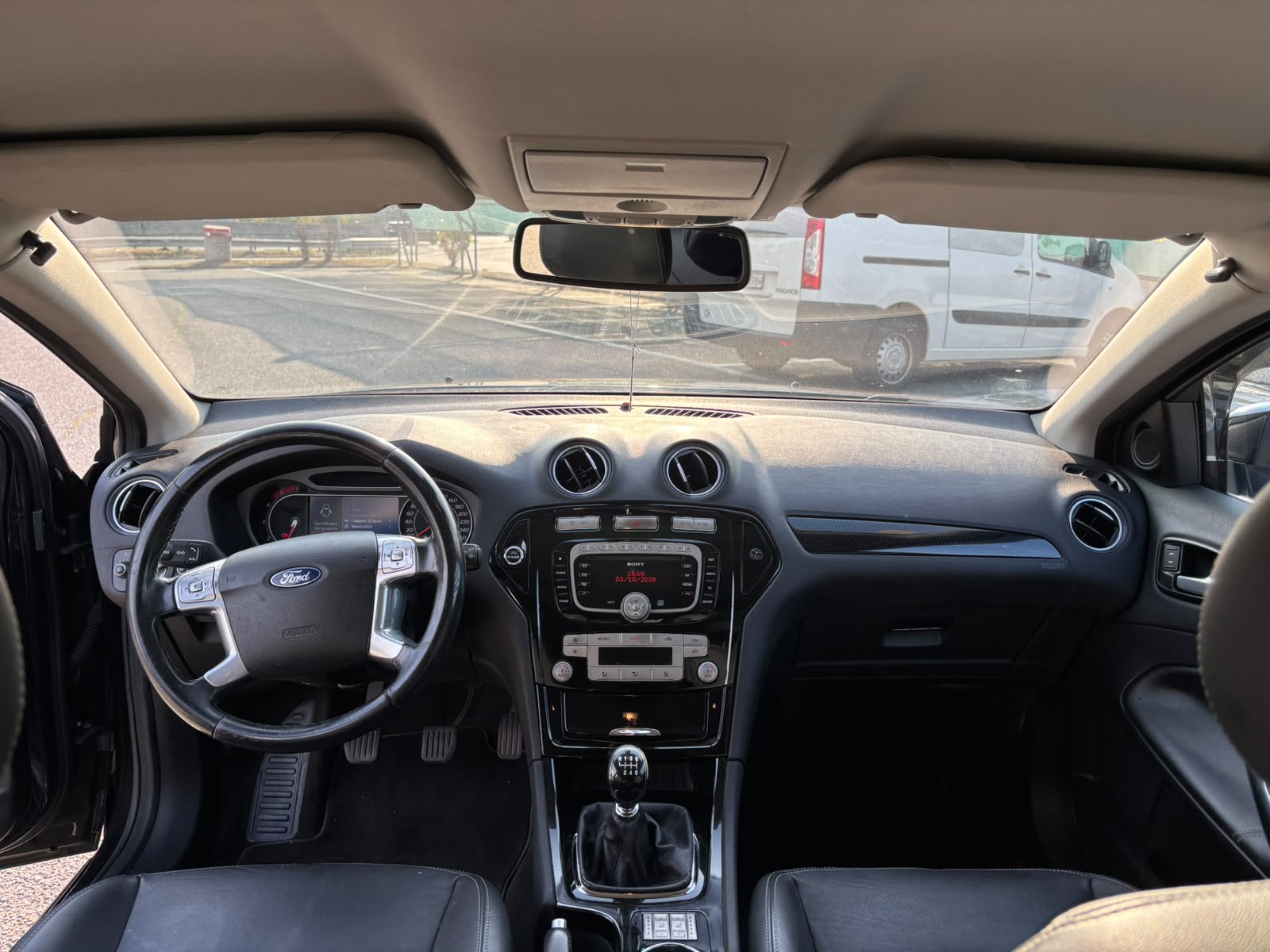 Ford Mondeo Foto 11