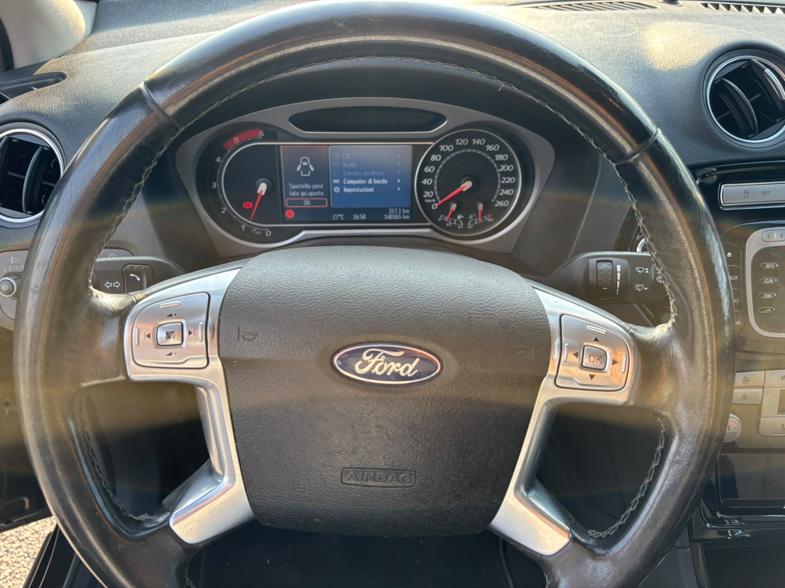 Ford Mondeo Foto 12