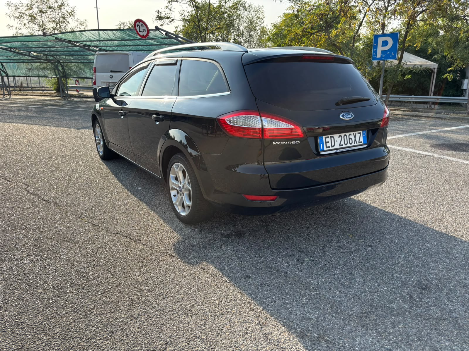 Ford Mondeo Foto 3